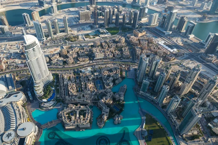 Dubai Essentials